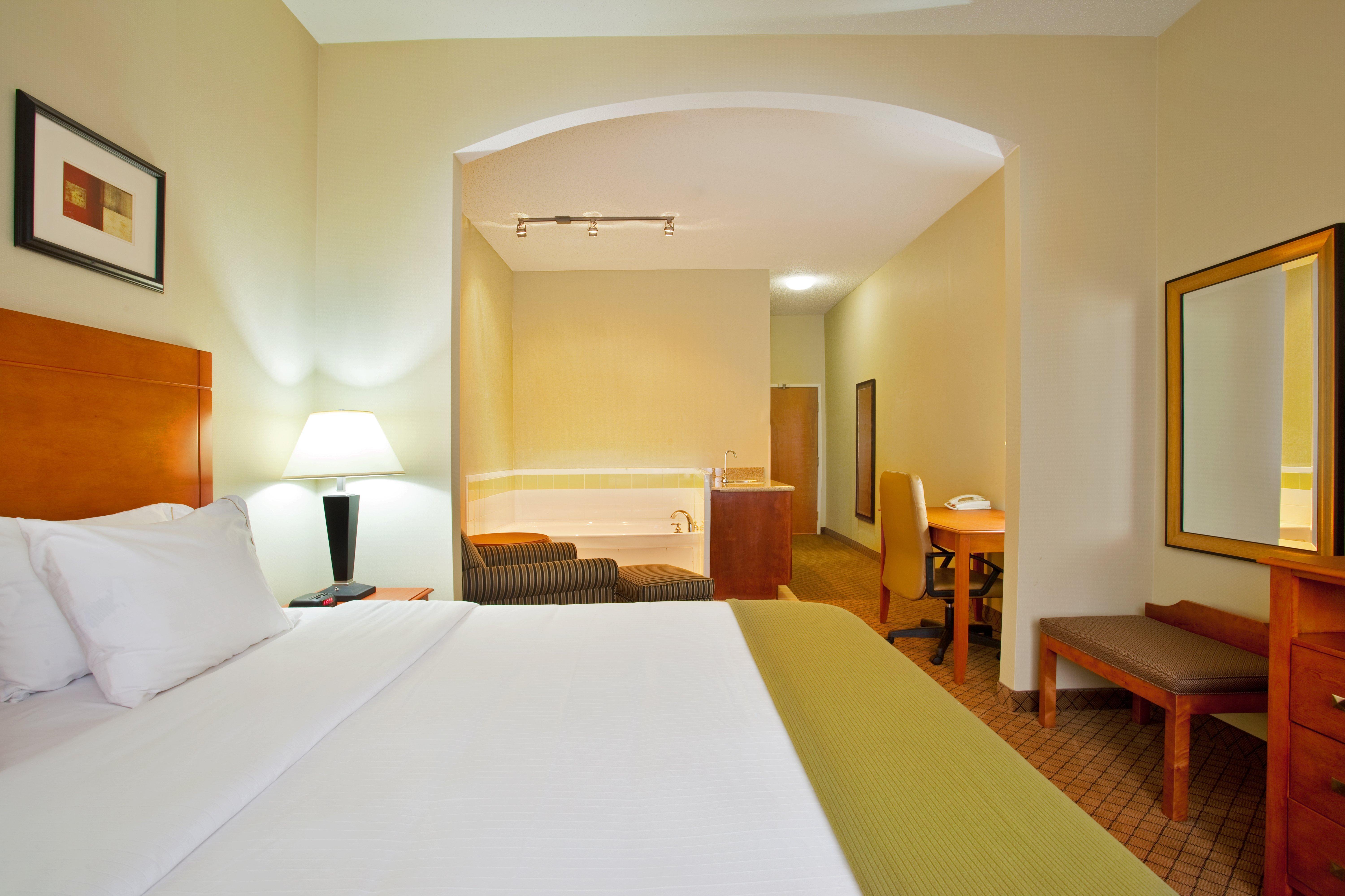 Holiday Inn Express Hotel & Suites Goshen By Ihg Εξωτερικό φωτογραφία