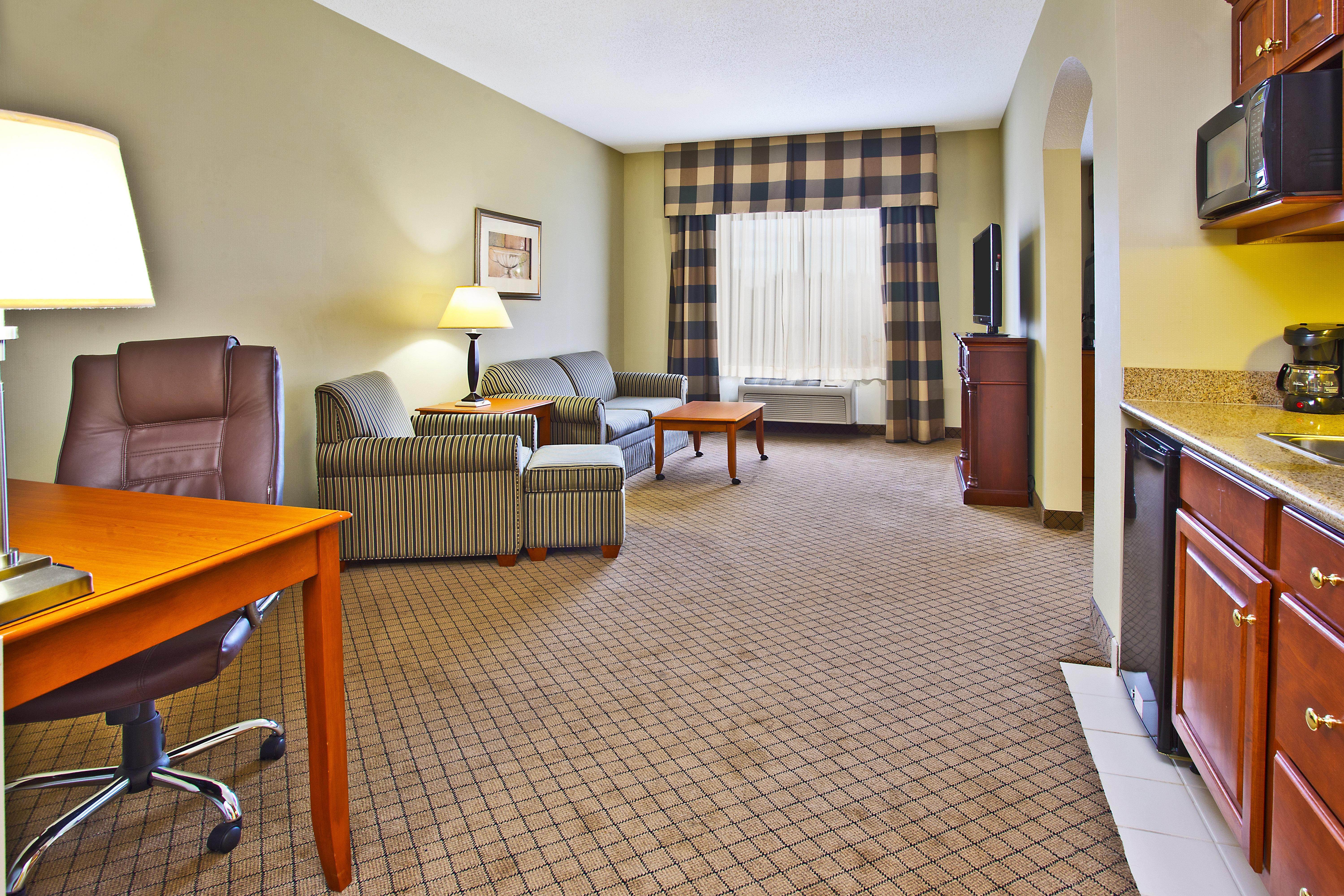 Holiday Inn Express Hotel & Suites Goshen By Ihg Εξωτερικό φωτογραφία