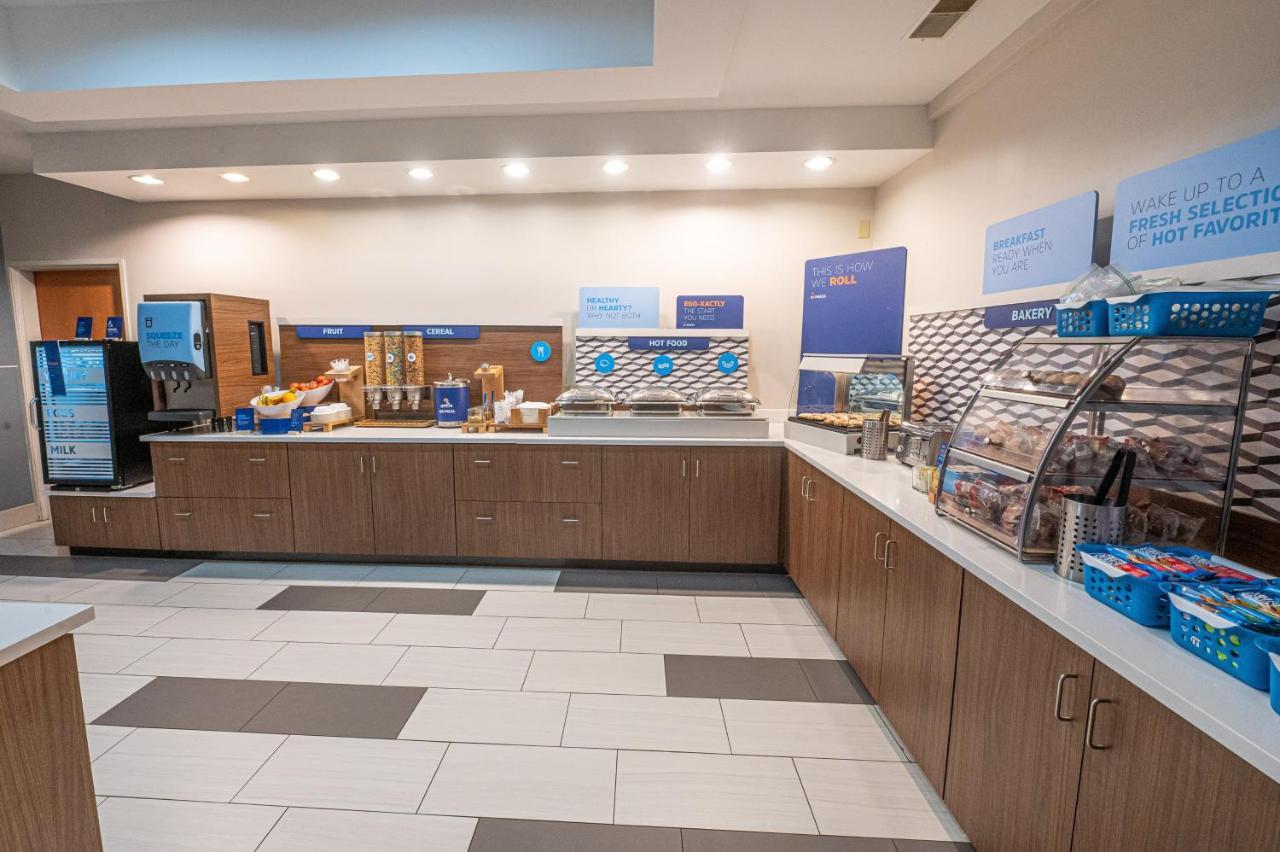 Holiday Inn Express Hotel & Suites Goshen By Ihg Εξωτερικό φωτογραφία