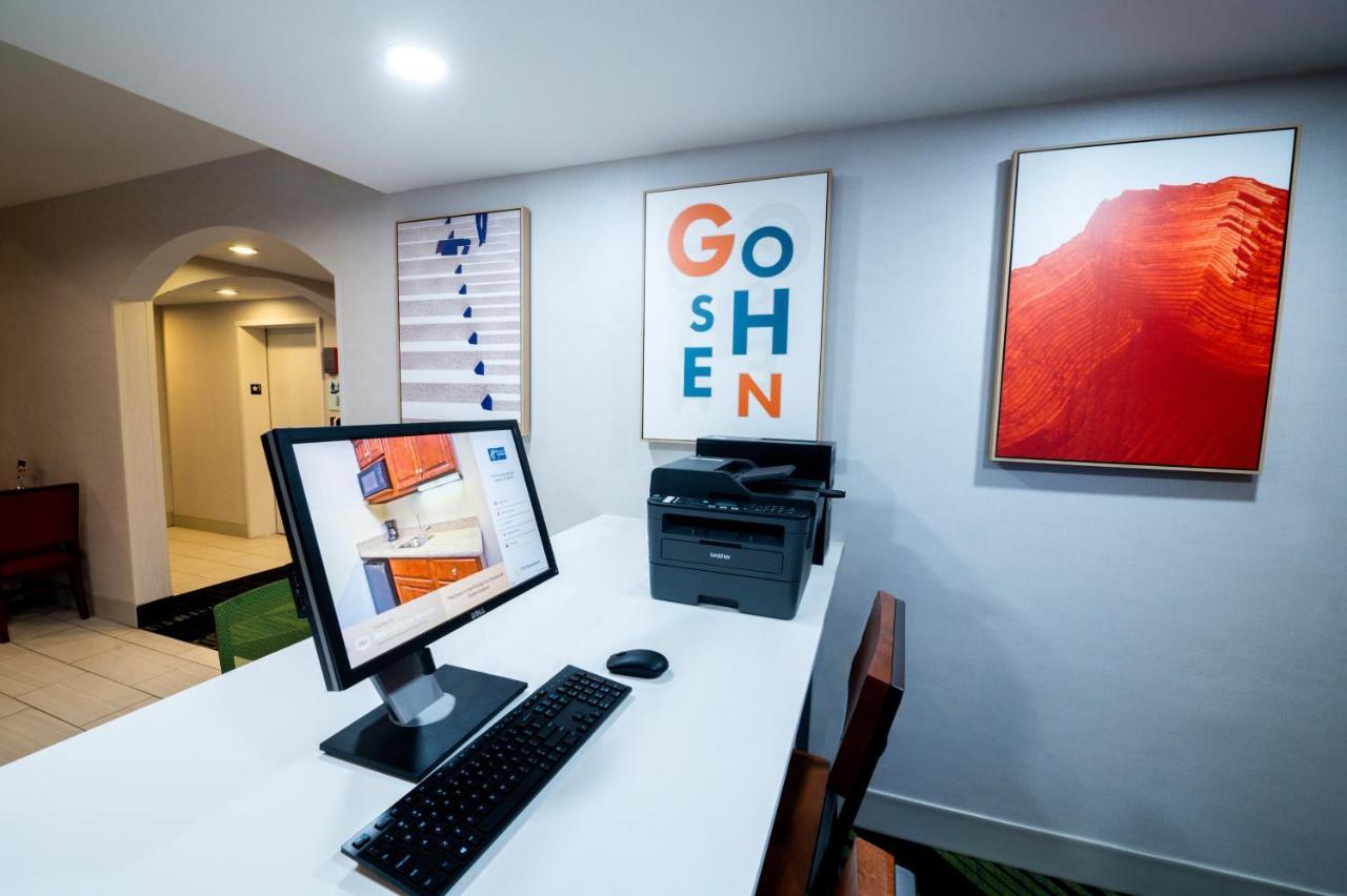 Holiday Inn Express Hotel & Suites Goshen By Ihg Εξωτερικό φωτογραφία