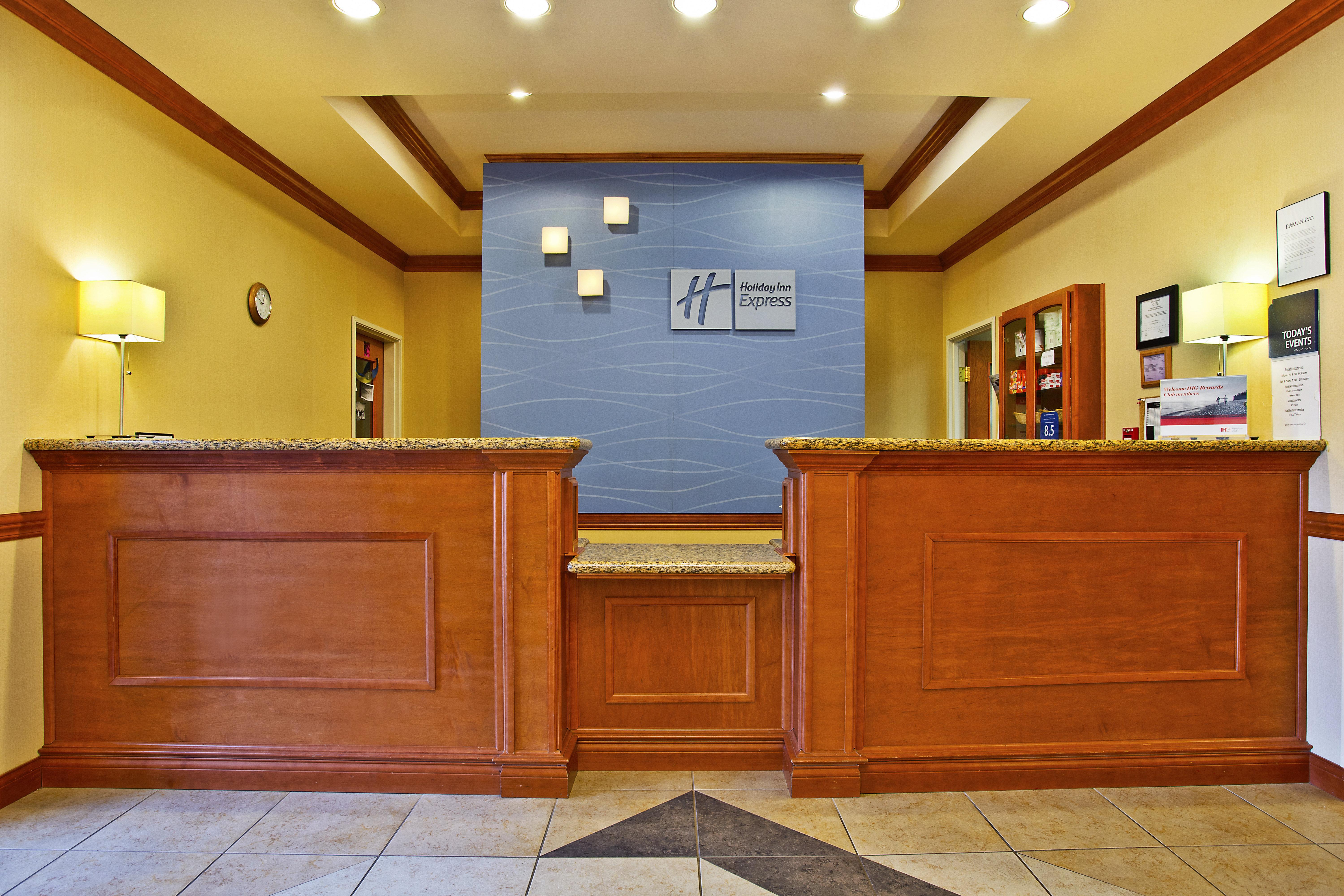 Holiday Inn Express Hotel & Suites Goshen By Ihg Εξωτερικό φωτογραφία
