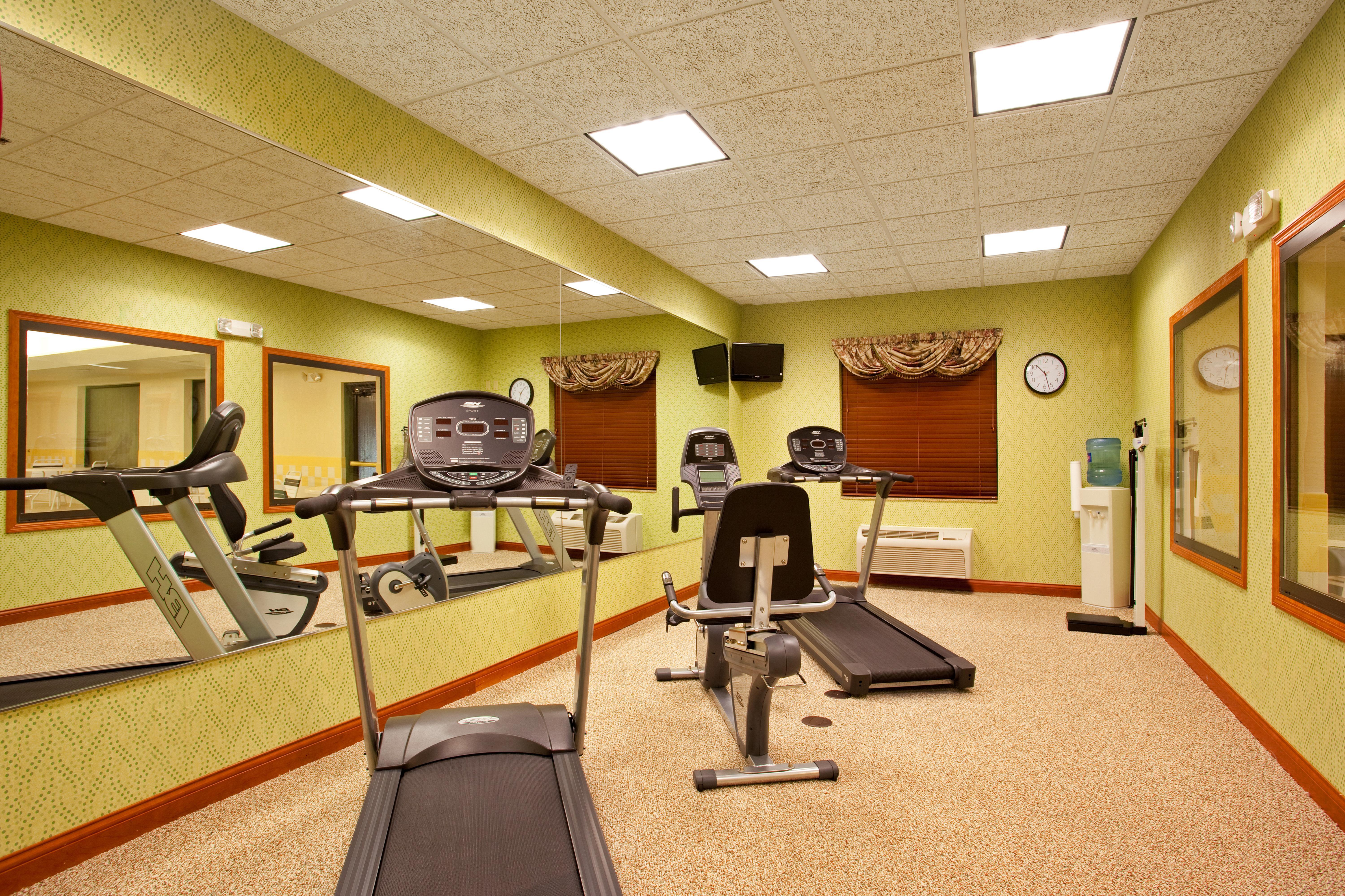 Holiday Inn Express Hotel & Suites Goshen By Ihg Εξωτερικό φωτογραφία