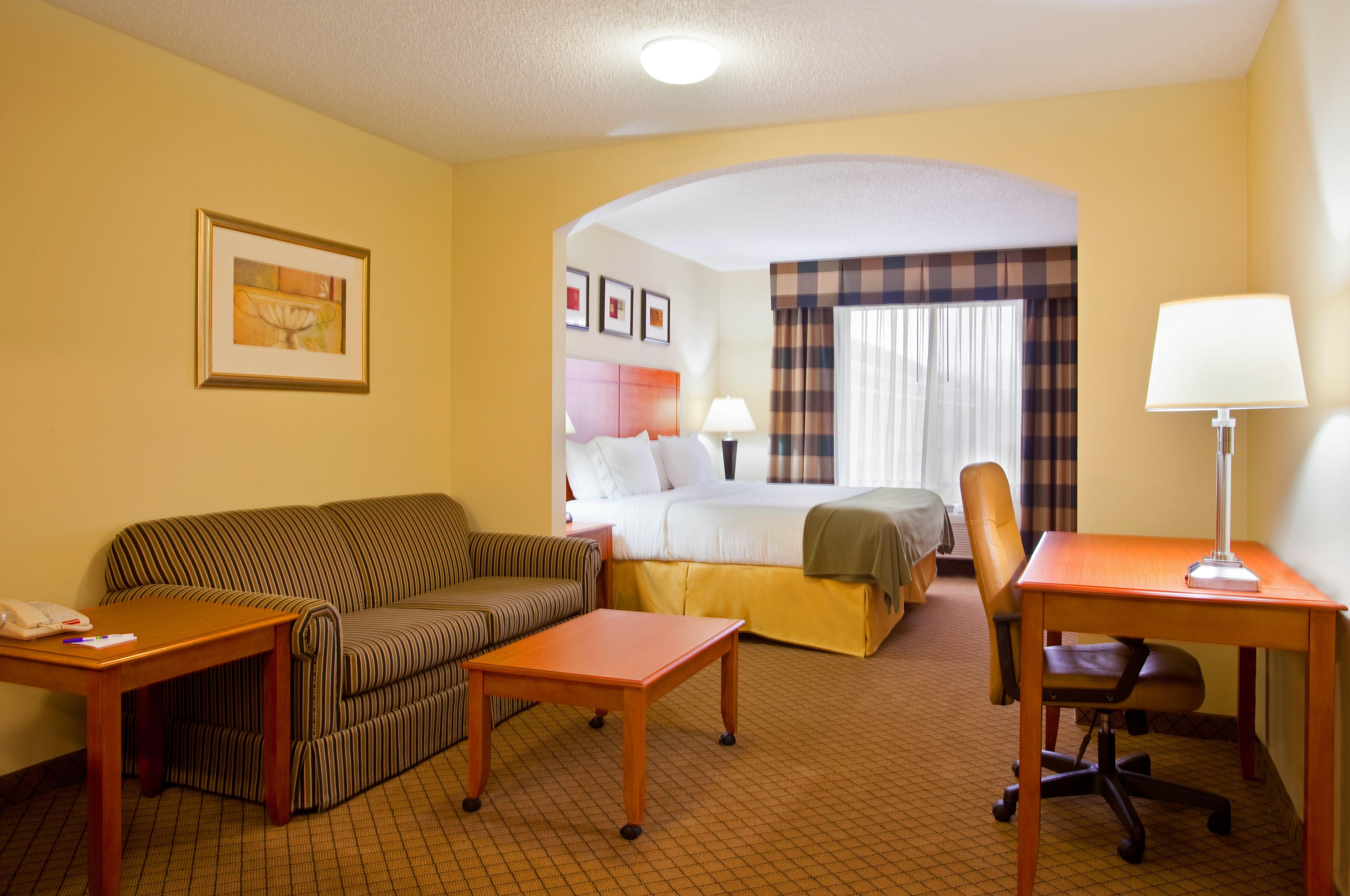 Holiday Inn Express Hotel & Suites Goshen By Ihg Εξωτερικό φωτογραφία