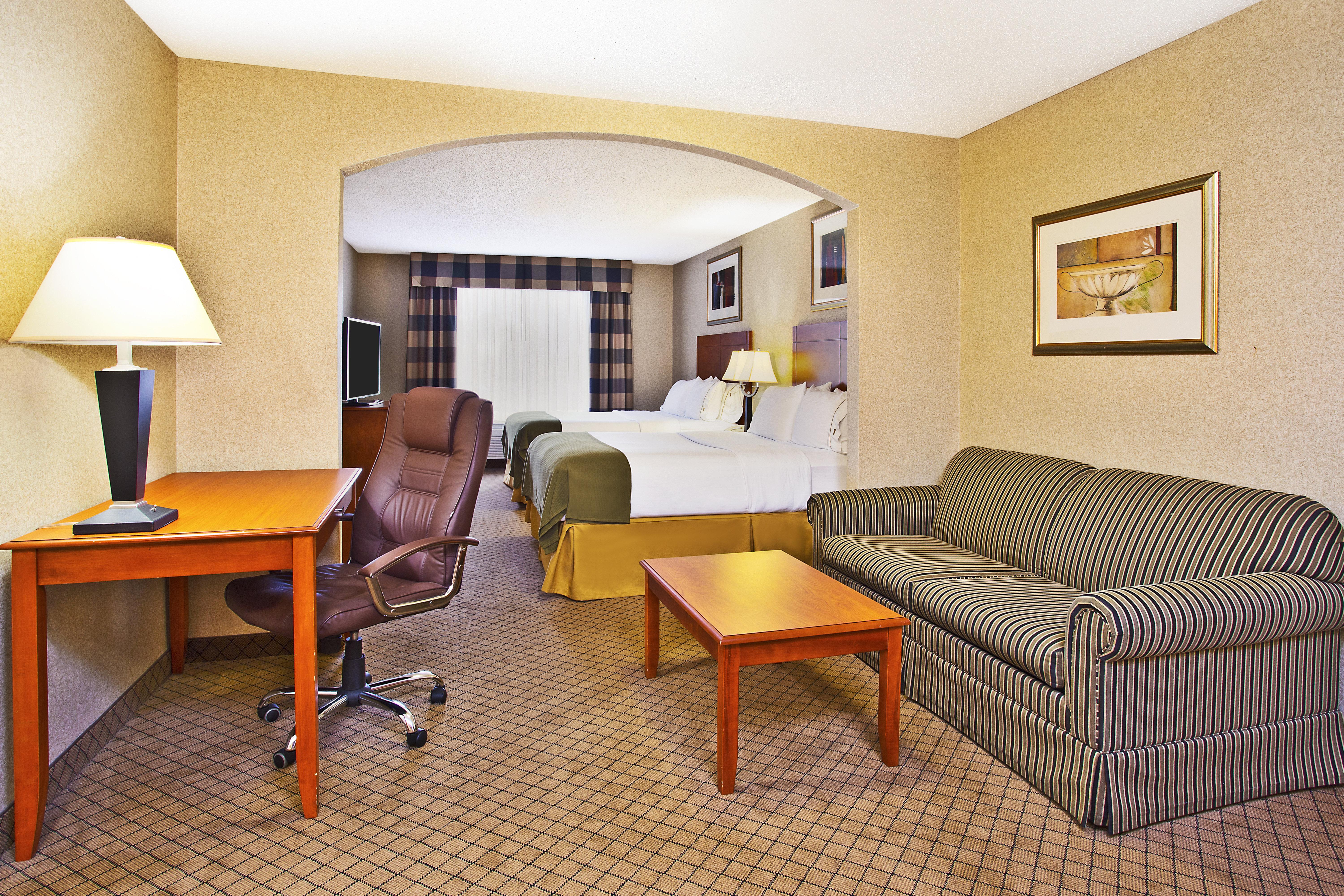 Holiday Inn Express Hotel & Suites Goshen By Ihg Εξωτερικό φωτογραφία