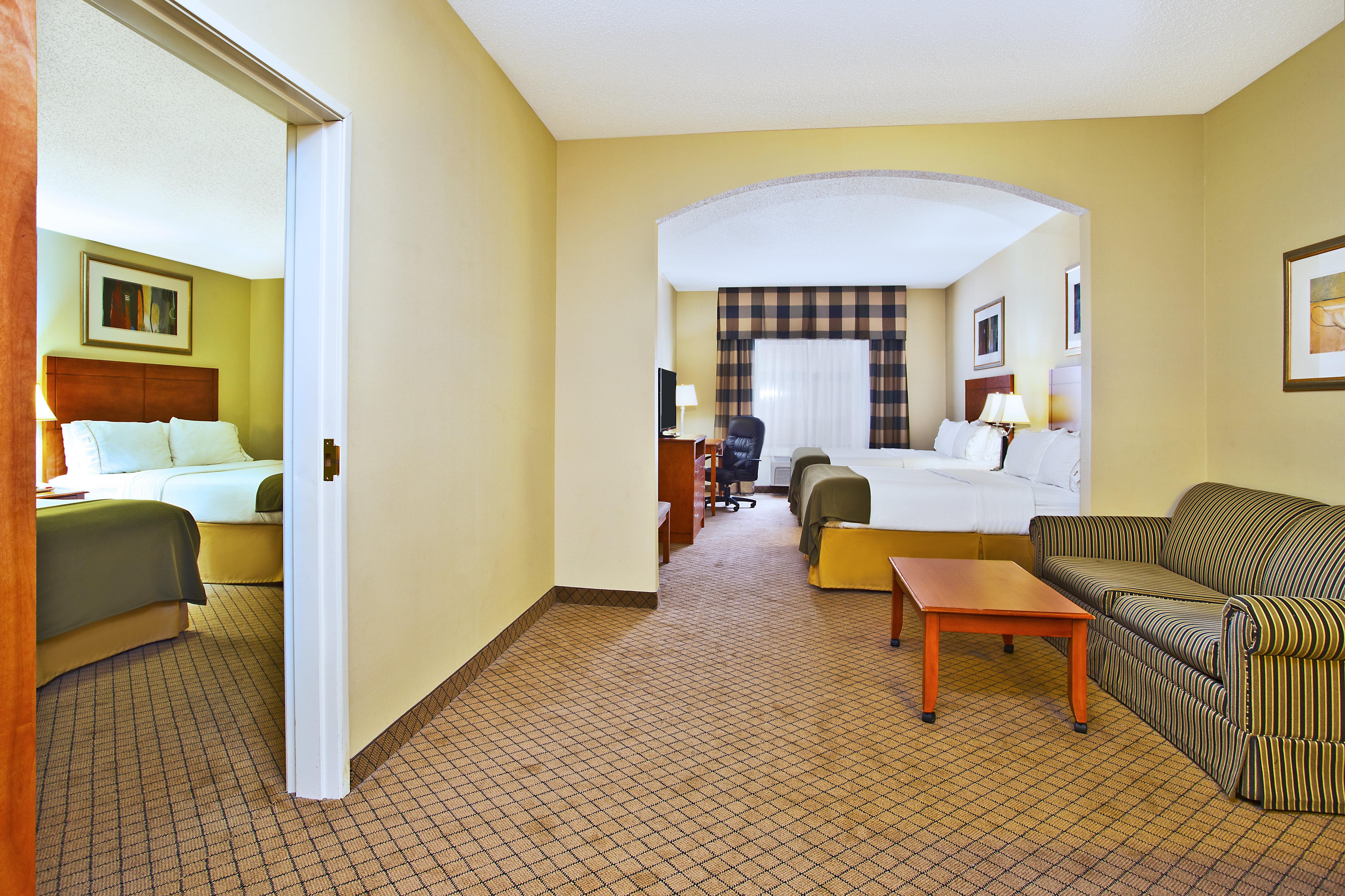 Holiday Inn Express Hotel & Suites Goshen By Ihg Εξωτερικό φωτογραφία